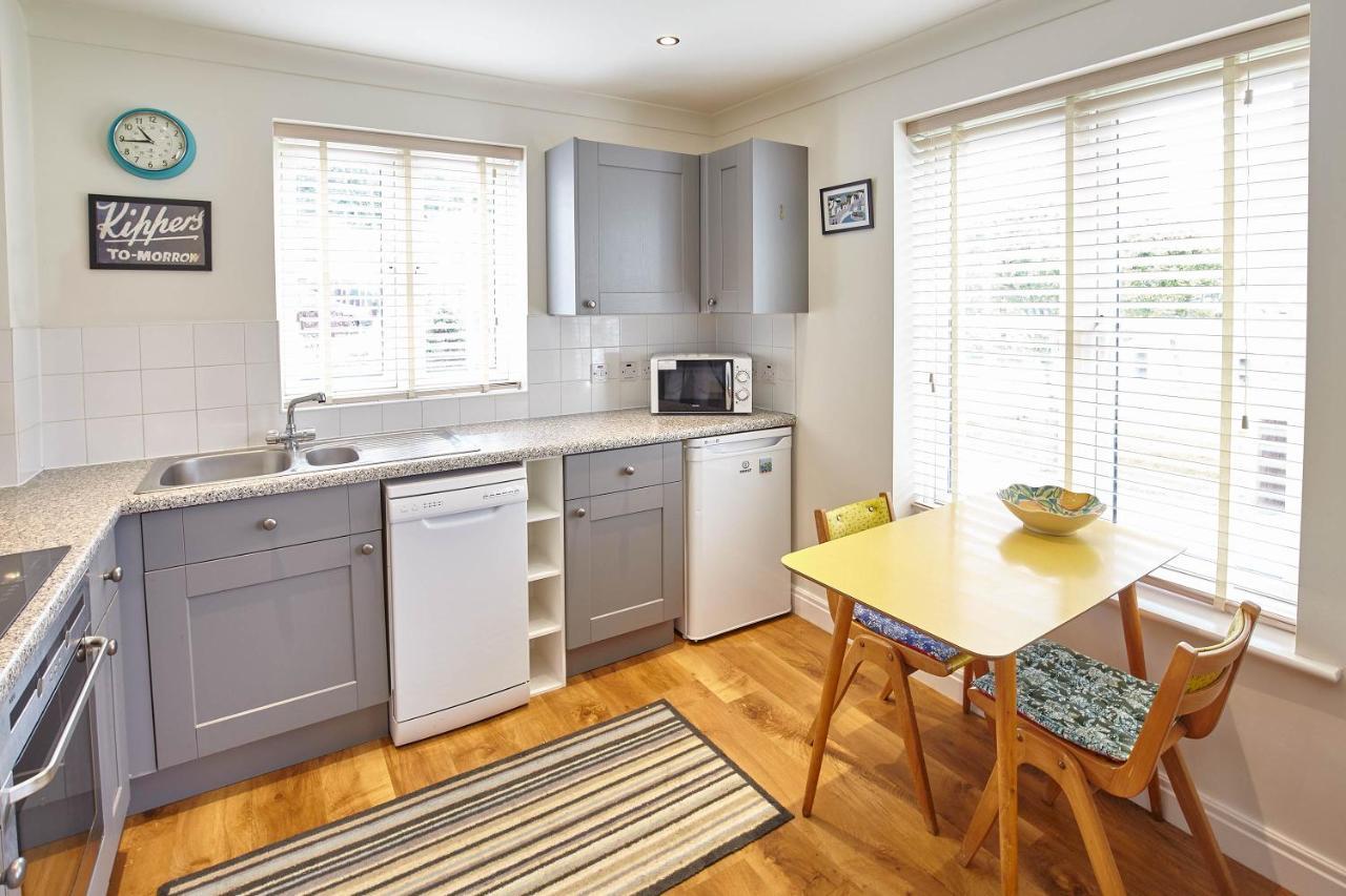 Host & Stay - Whitehall 1 Apartment Whitby Exteriör bild